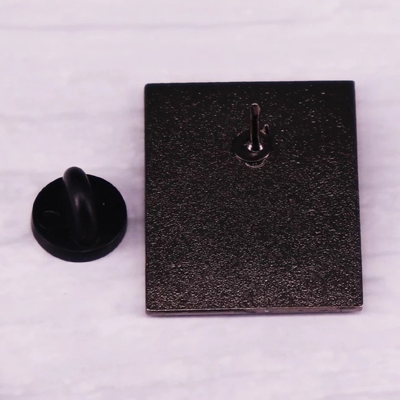 Harry Potter Cauldron Cakes Honeydukes Enamel Pin - Picture 2 of 2